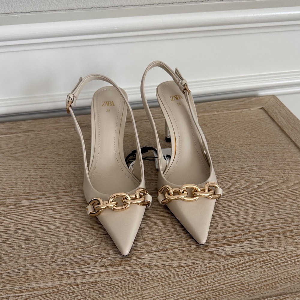 Zara Cream Heels with Gold Chain Accent NWT